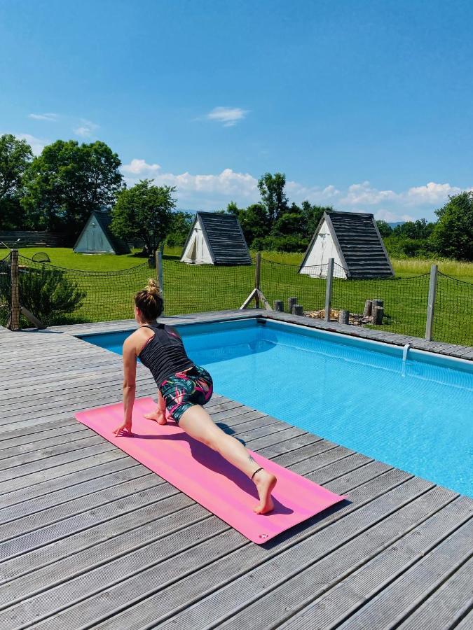 Greenvalleyglamping Sesce Pri Preboldu Εξωτερικό φωτογραφία